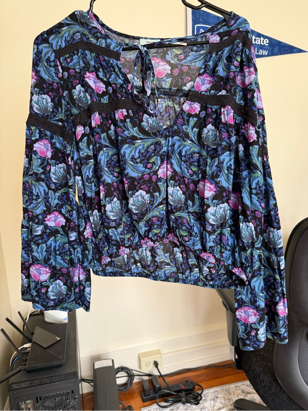 Kimchi Blue floral boho long bell sleeve blouse / XS